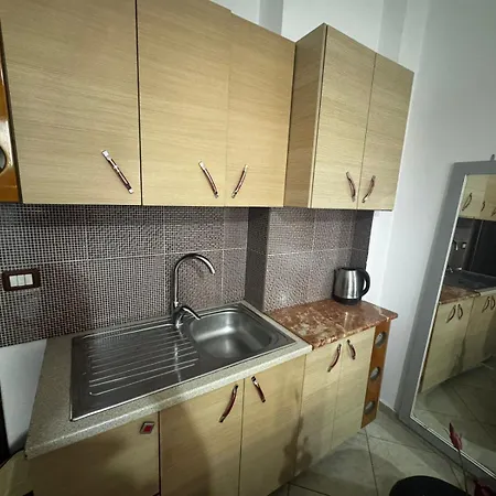Denis Apartmán Sarandë